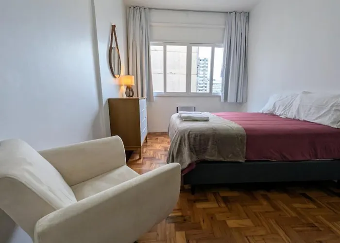 Espacoso Flat In Copacabana