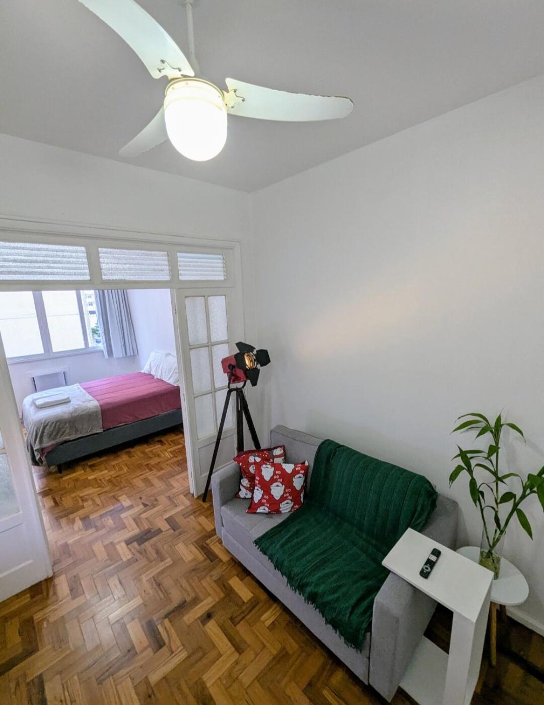 Espacoso Flat In Copacabana *